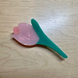 Tulip Hair Claw